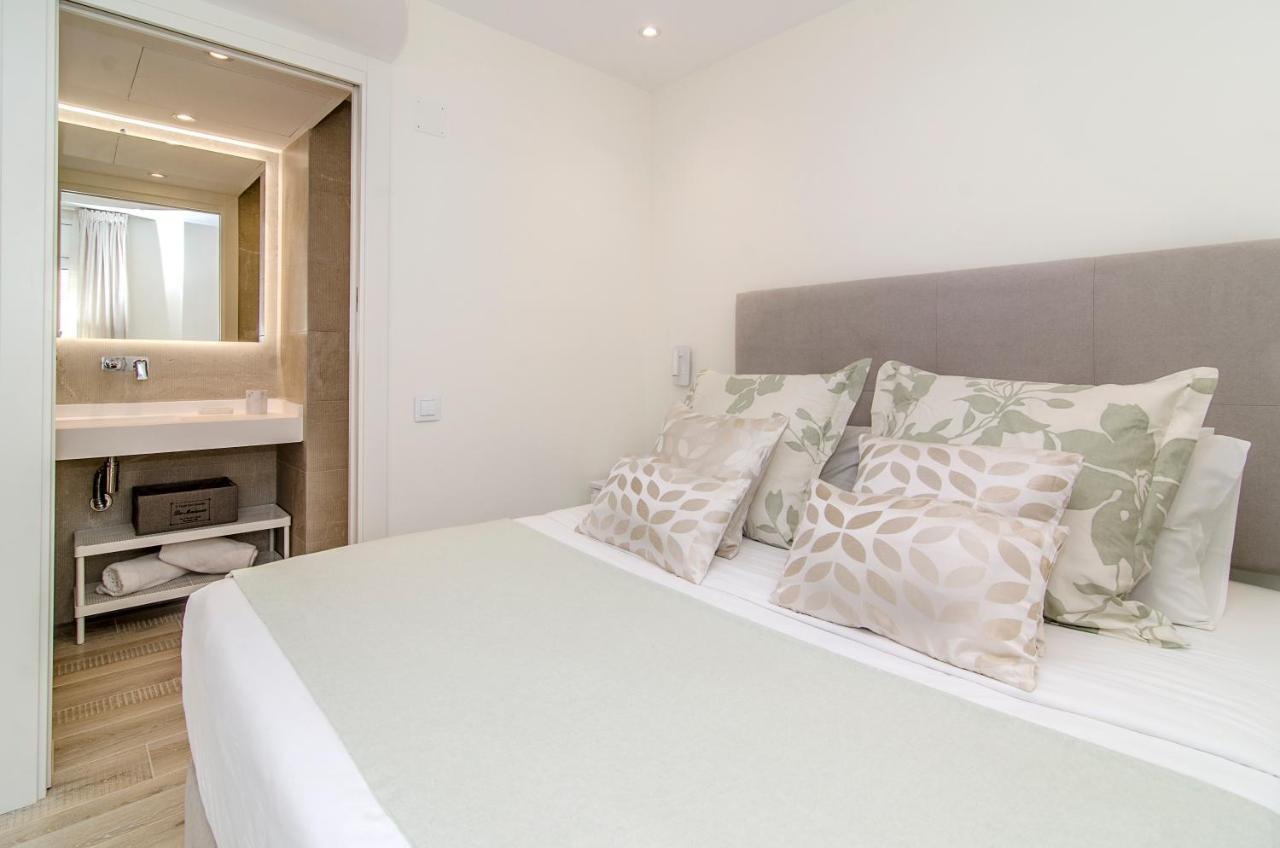 Sitges Spaces Oasis Suites- 4 Bedroom, 4 Ensuite Bathrooms, Terrace, Pool, Sitges Centre Exteriér fotografie