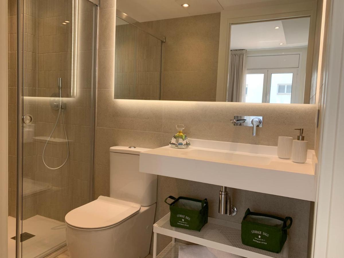 Sitges Spaces Oasis Suites- 4 Bedroom, 4 Ensuite Bathrooms, Terrace, Pool, Sitges Centre Exteriér fotografie